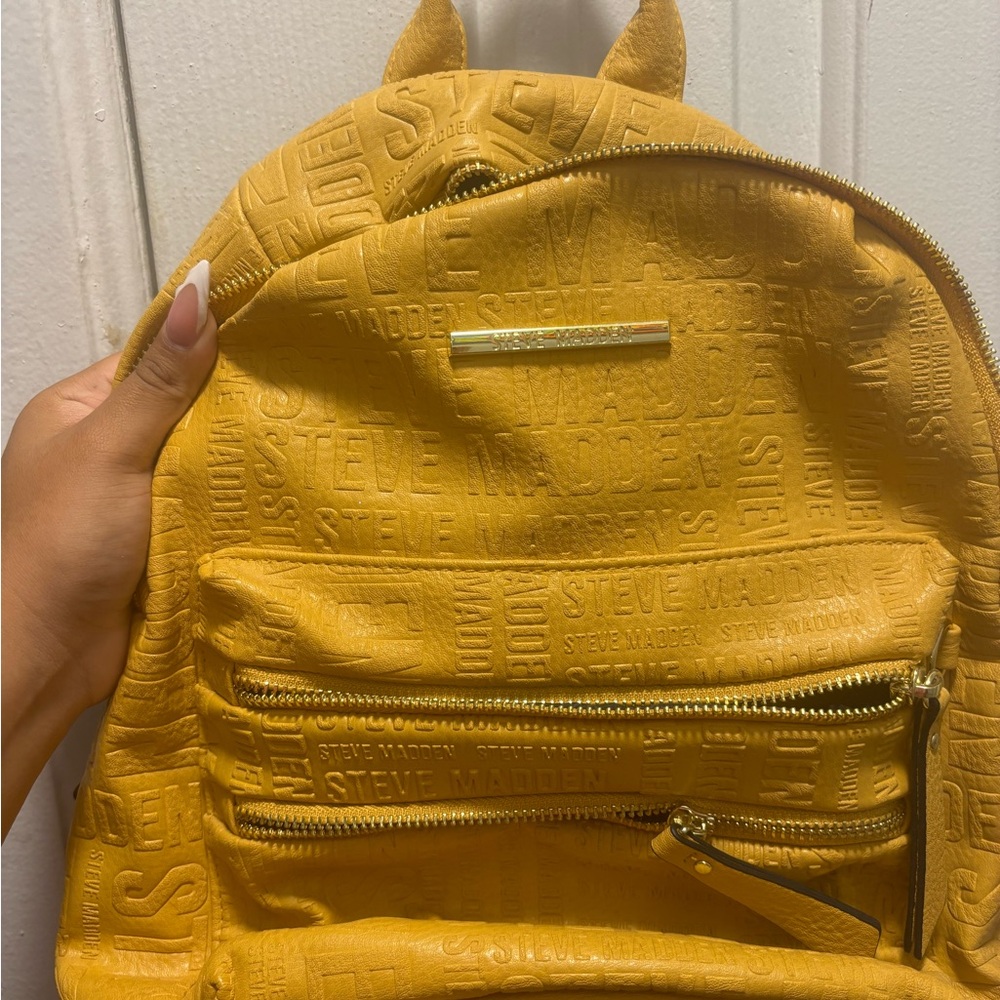 Steve Madden yellow medium sized book bag - Picture 1 of 6